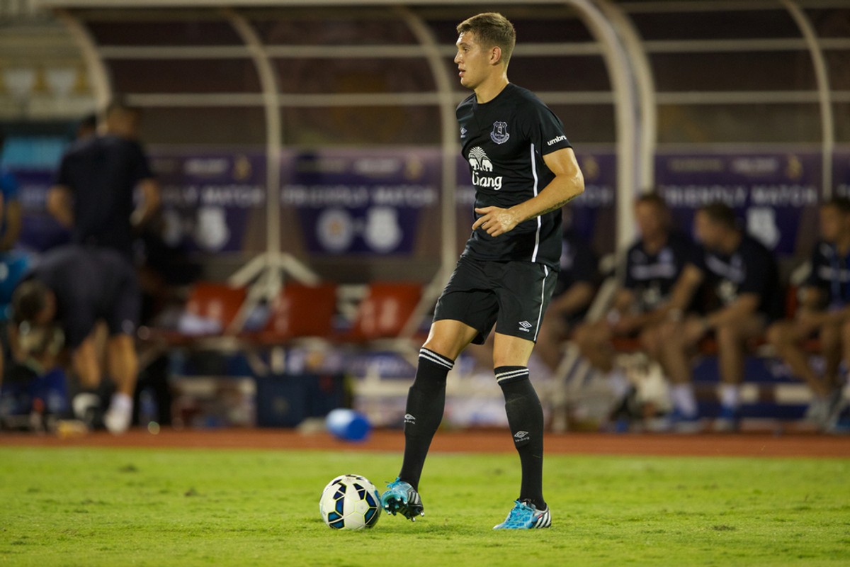 Liga angielska: John Stones w Manchesterze City