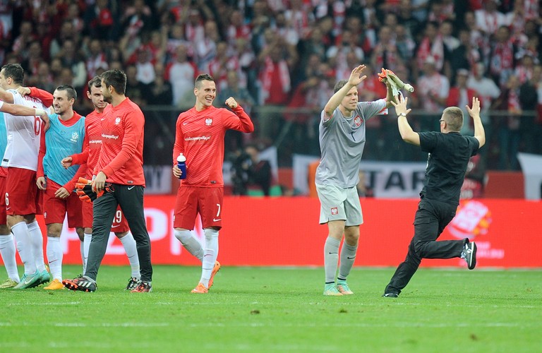 Szczęsny nie tylko zatrzymał Niemców. Ratował też kibica przed ochroniarzami