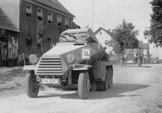 Schwerer Panzerspähwagen (8-Rad)