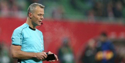 UEFA stawia na Holendra. Kuipers sędzią finału Euro