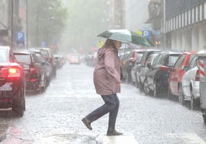 Promenjivo, nestabilno sa lokalnom kišom i grmljavinskim pljuskovima