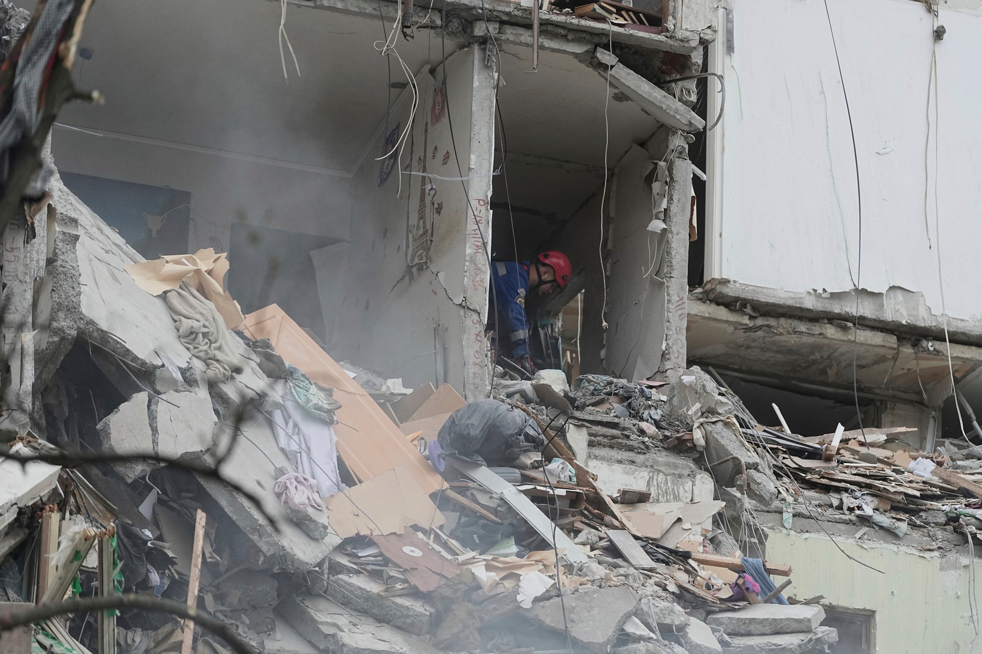 Rusko podniklo raketové a dronové útoky na ukrajinské hlavné mesto Kyjev.