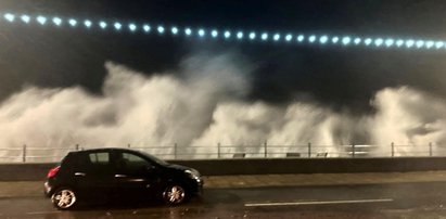 Cyklon Ciaran uderzył! Pomarańczowe i żółte alerty dla Polski. Będzie nawet 160 km/h!