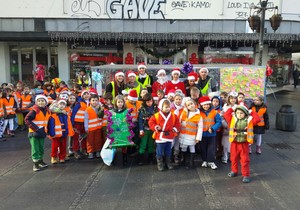 deca, Kosovo paketiciTrg Republike_foto Stefan Djuric (5)