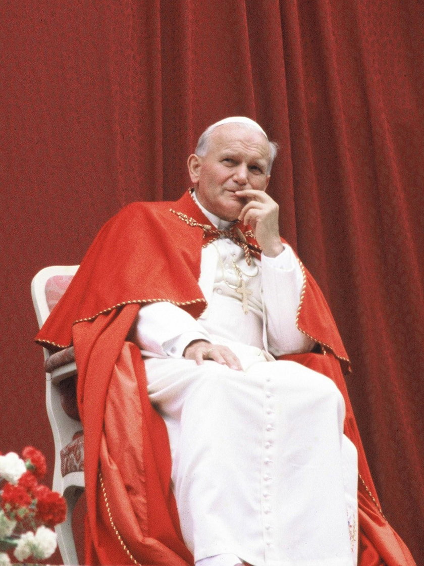 Kontrowersje podczas obchodów rocznicy śmierci Jana Pawła II