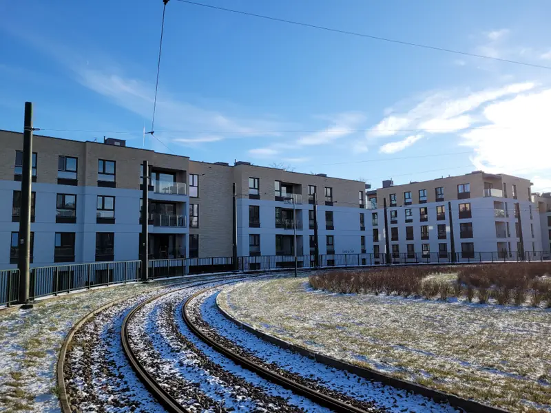 &quot;Tramwaj na wyciągniecie ręki&quot; -  Budynki przy Pętli Tramwajowej Tauron Arena Kraków Wieczysta