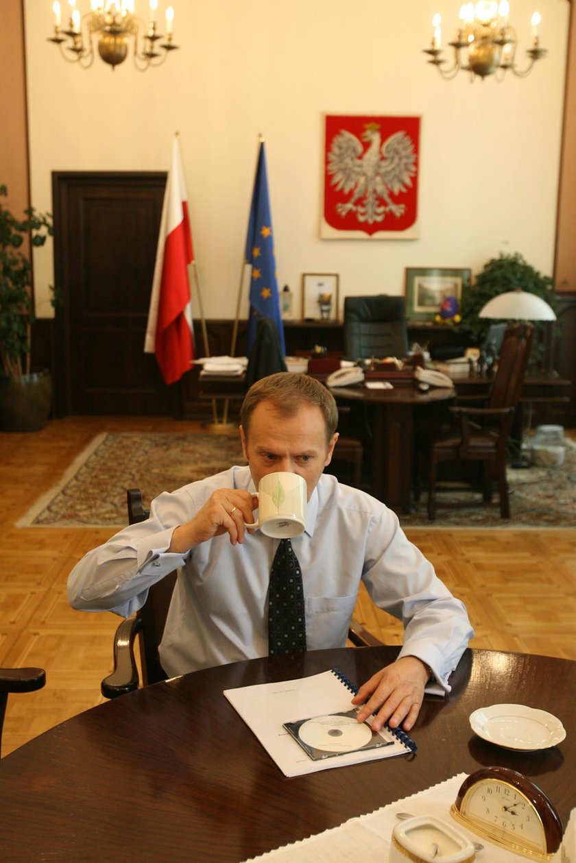 Tak kłócili się o jedzenie w rządowej stołówce. Tusk starł się z Kaczyńskim