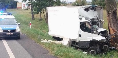 Kabina była doszczętnie zmiażdżona, a w niej tkwił kierowca. To nie był jedyny koszmar o poranku