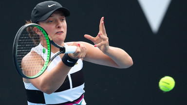 Ranking WTA: spadek Linette i Świątek, liderką Barty