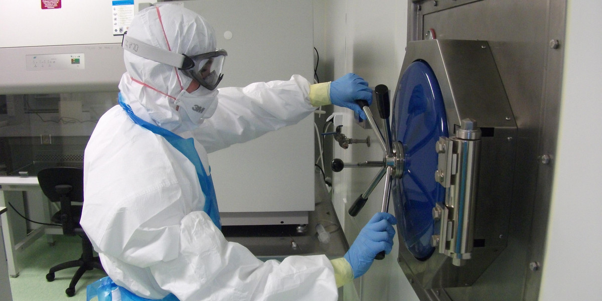 Badania próbek na obecność wirusa 2019-nCoV wykonuje laboratorium Państwowego Zakładu Higieny