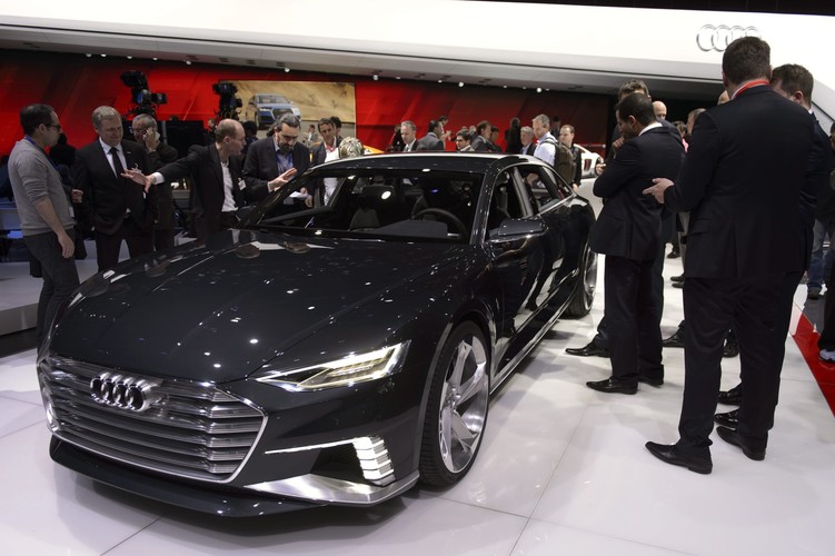 Fot. EPA/Martial Trezzini