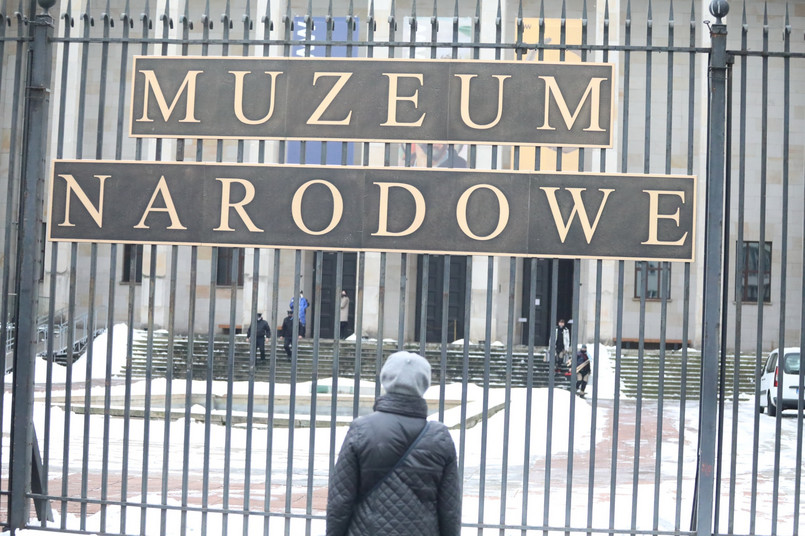 Mumia trafiła do Polski w XIX wieku. Należy do UW, ale obecnie znajduje się w depozycie w Galerii Sztuki Starożytnej w Muzeum Narodowym w Warszawie