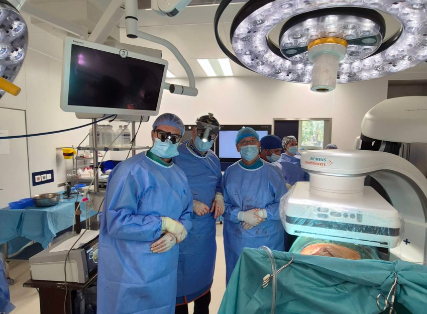 Deo medicinskog tima lekara sa Instituta "Dedinje"