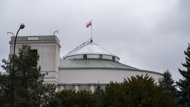sejm uchwalił nowelę ustawy o dokumentach publicznych