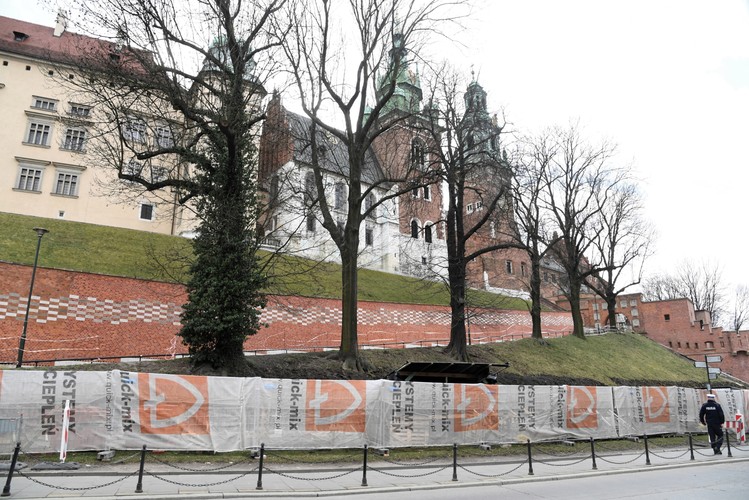 Osunięcie wykopu na Wawelu