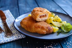 Pyszny obiad na czwartek. Podajemy przepis, Ty gotujesz. Aromatyczne schabowe po flamandzku