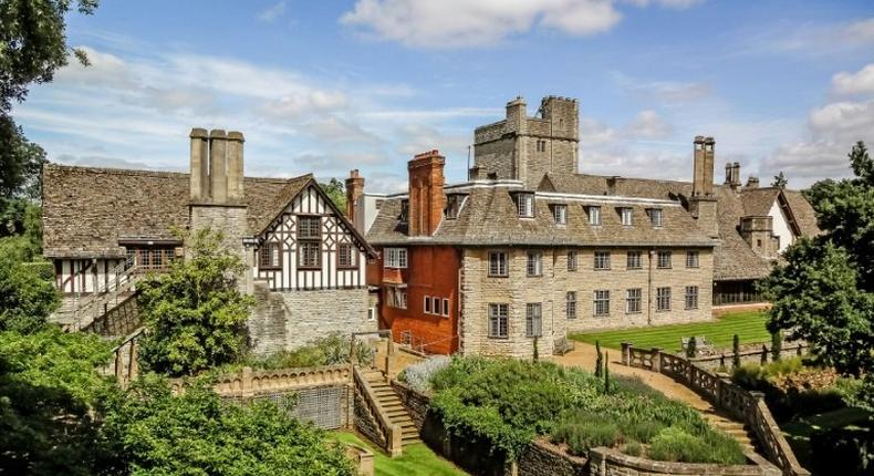 Peking University is buying Foxcombe Hall, a 19th-century manor near Oxford in southern England