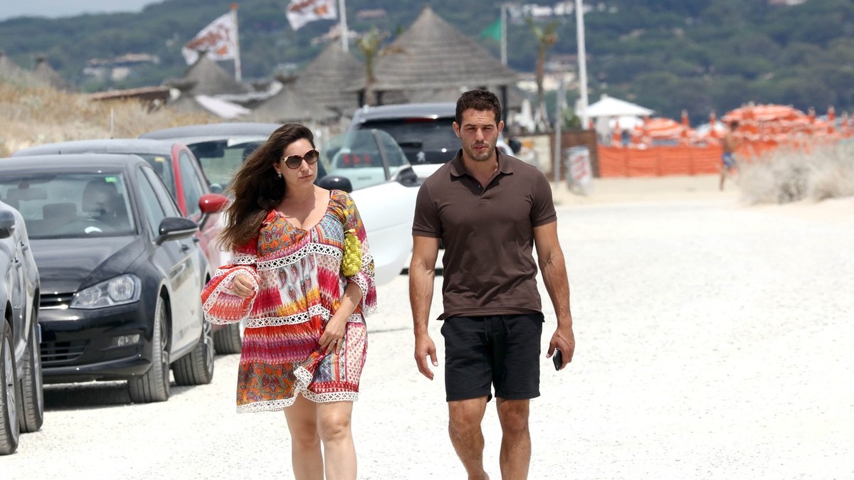 Keli Bruk sa suprugom Džeremijem Parisijem