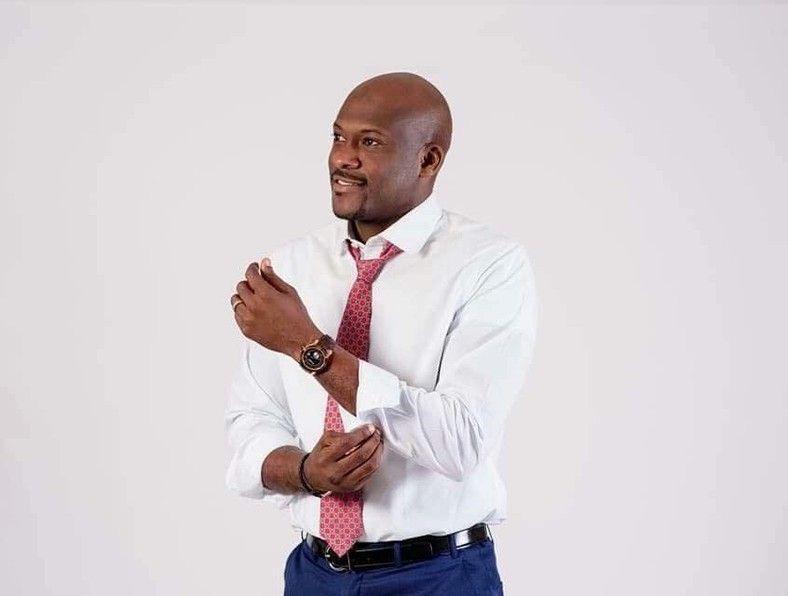 Ibrahim Babajide Obanikoro [Signal] 