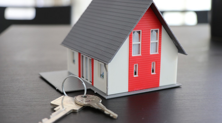 Az új lakások iránt nagyon visszaesett a kereslet és a családi házak tovább vesztettek az értékükből /illusztráció: Pixabay