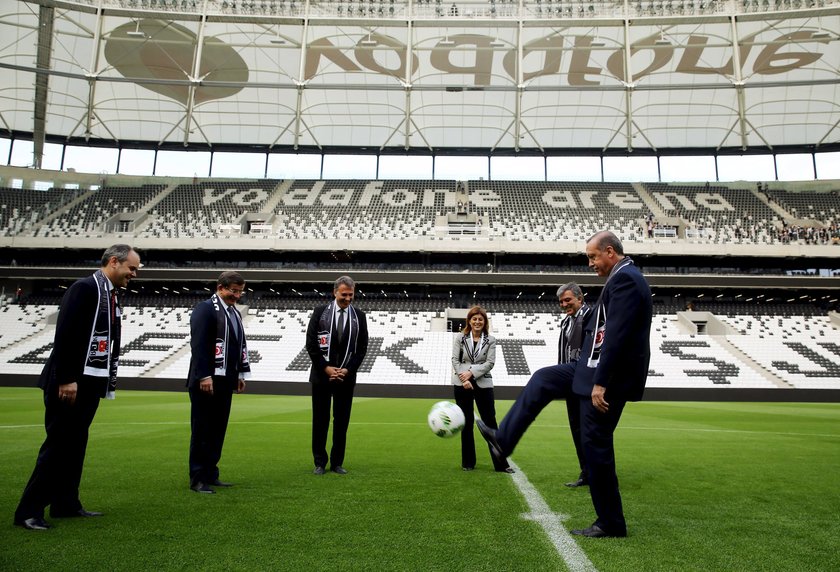 Besiktas ma nowy stadion. Doszło do zamieszek przed pierwszym meczem