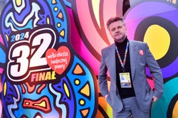 Dziennikarz TVN podzielił się radosną nowiną. "Najpiękniejsze Boże Narodzenie" [FOTO]