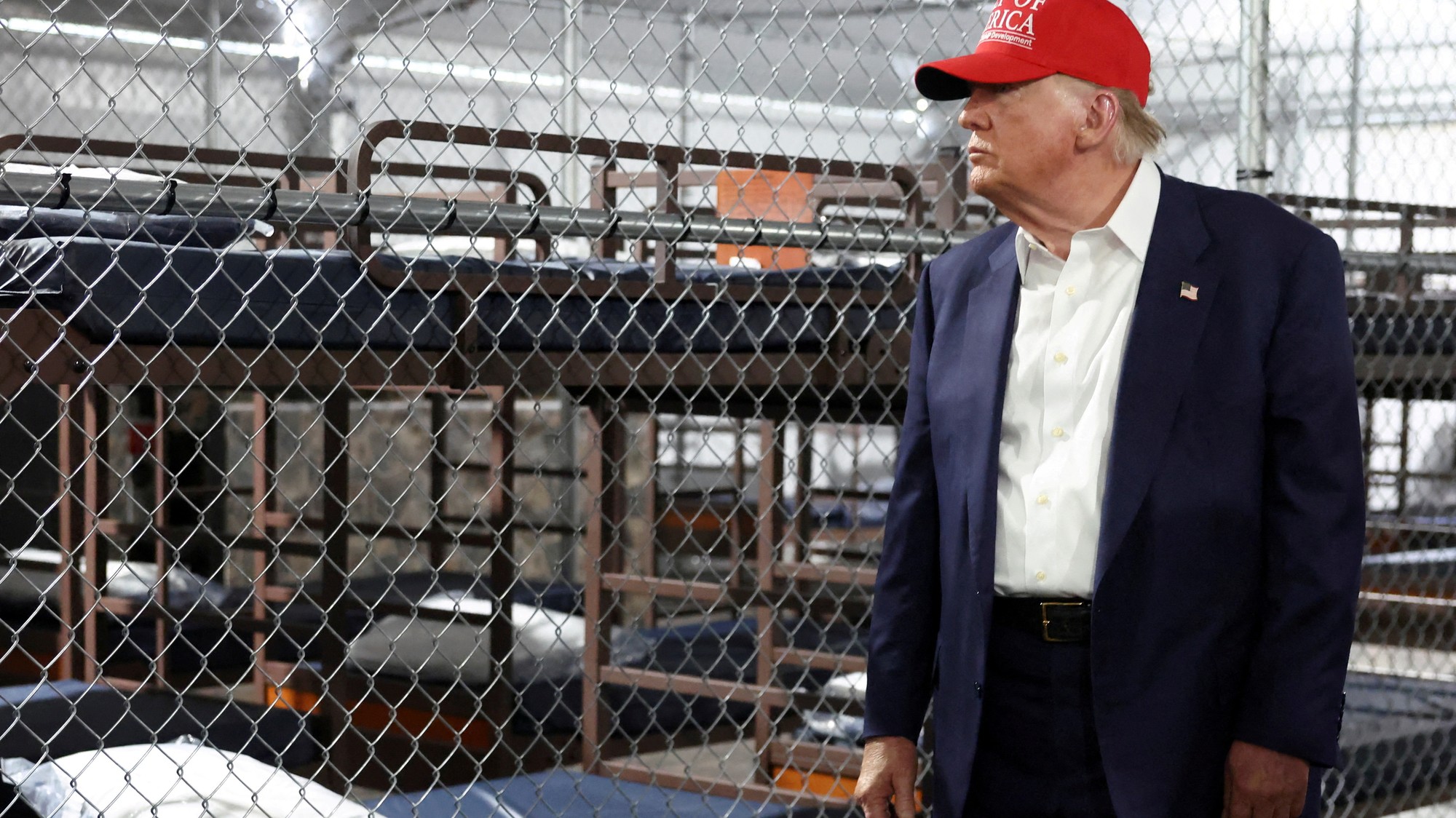 Americký prezident Donald Trump na návšteve záchytného centra pre migrantov na Floride „Aligátorí Alcatraz“., 1. júla 2025.