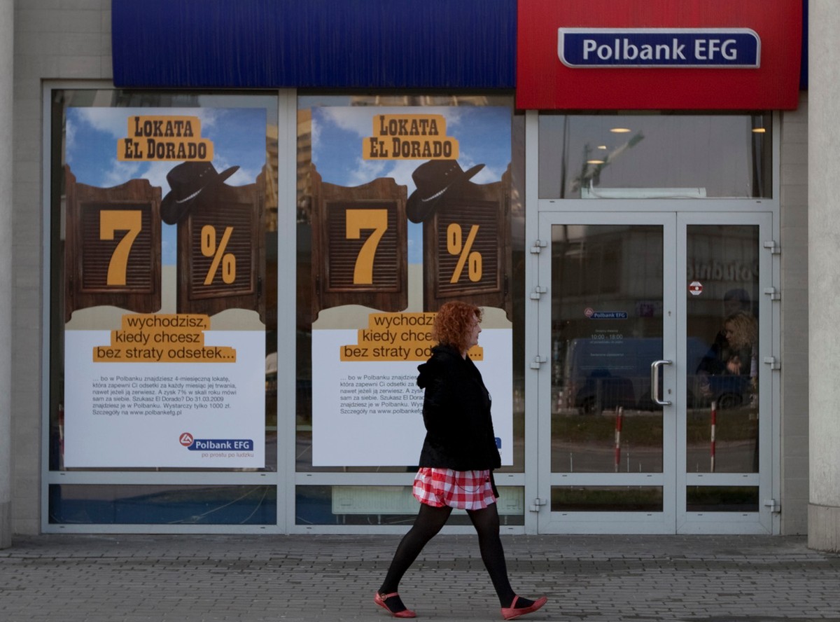 Zacięta walka o duży bank w Polsce