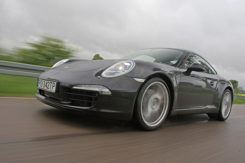 Porsche 911 Carrera S: emocje w standardzie