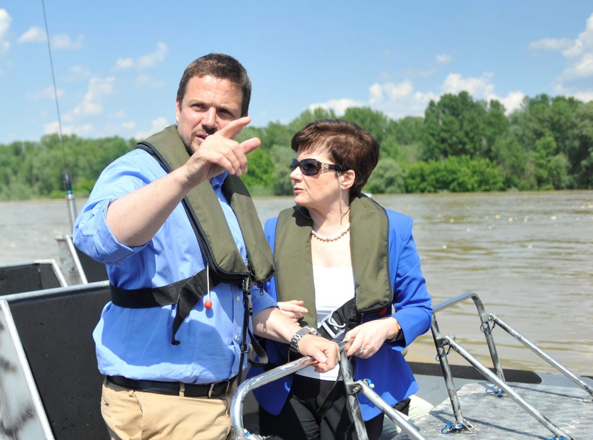 Minister Rafał Trzaskowski i prezydent Warszawy Hanna Gronkiewicz-Waltz