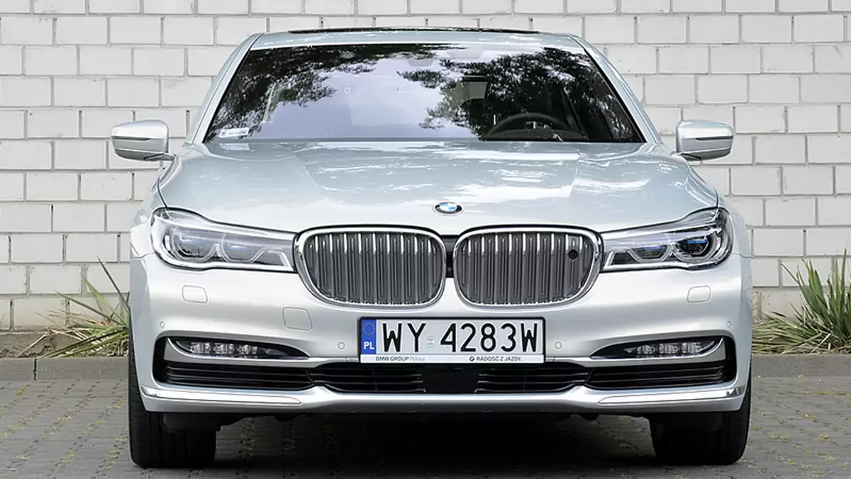 BMW 7: laserowe reflektory adaptacyjne