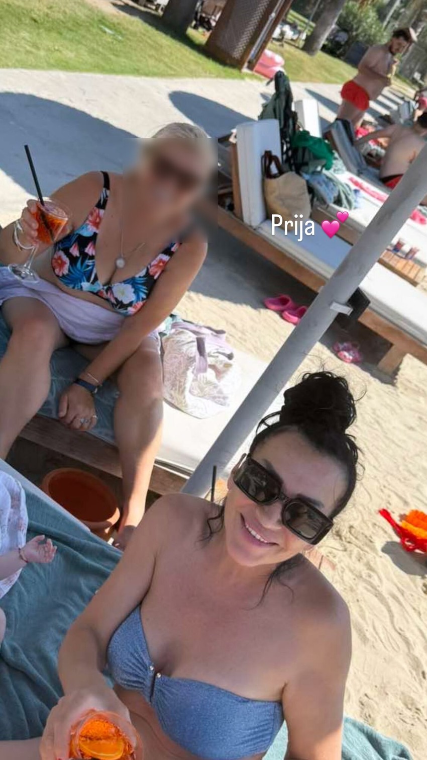 Goca Božinovska sa prijom na letovanju