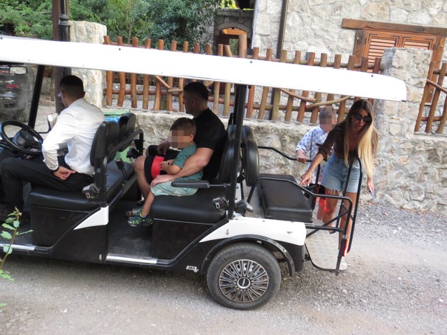  Sloba i Jelena Radanović 
