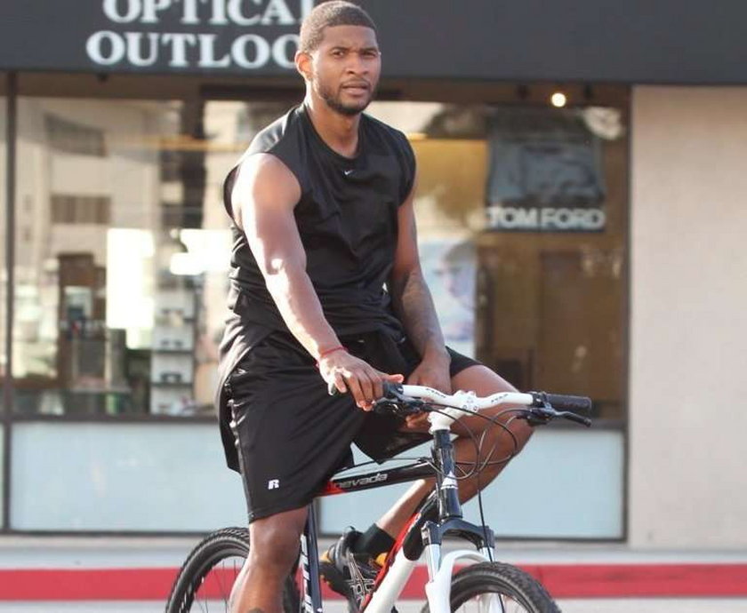 Usher dba o formę