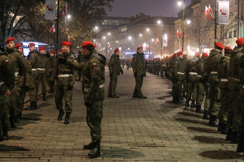 Święto Niepodległości. Odsłonięcie pomnika Lecha Kaczyńskiego