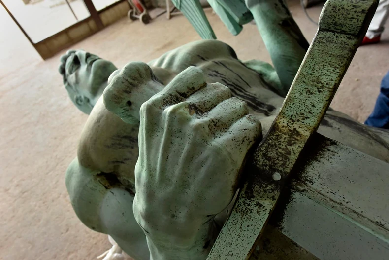 Simbol Beograda je mogao da ostane bez mača.