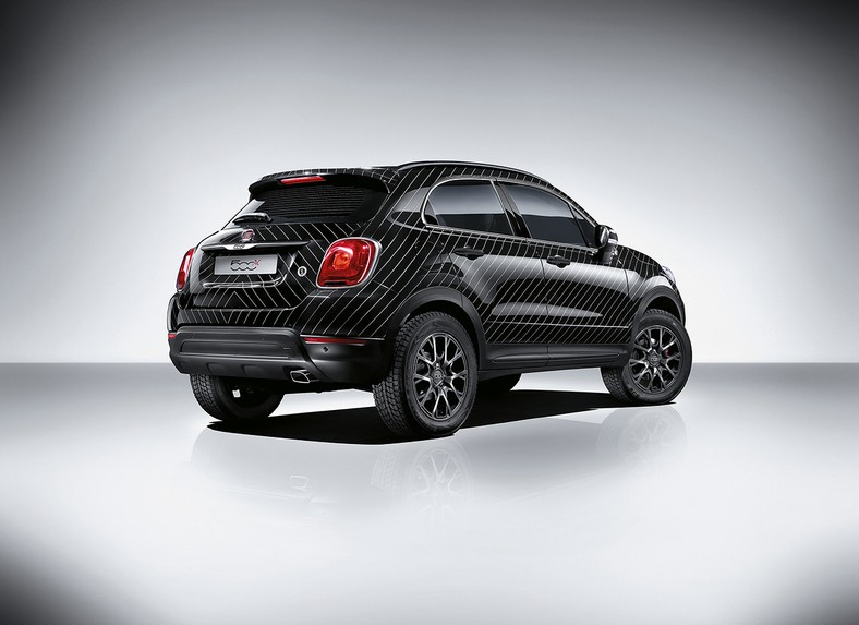 Pokazowy Fiat 500X Black Tie