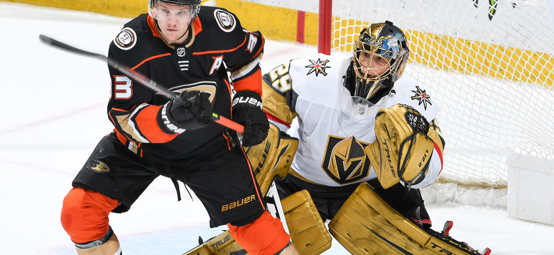 NHL: Golden Knights zrównali się punktami z liderującymi Avalanche