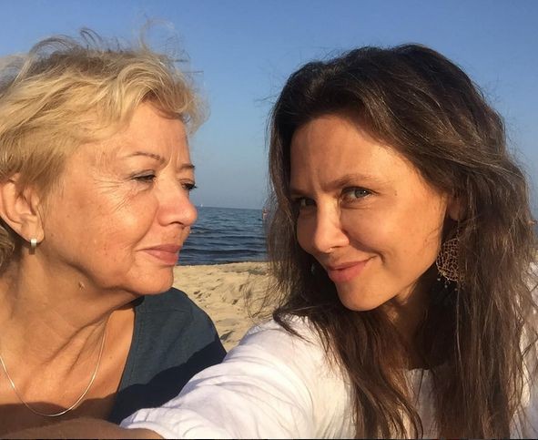 Kinga Rusin z mamą