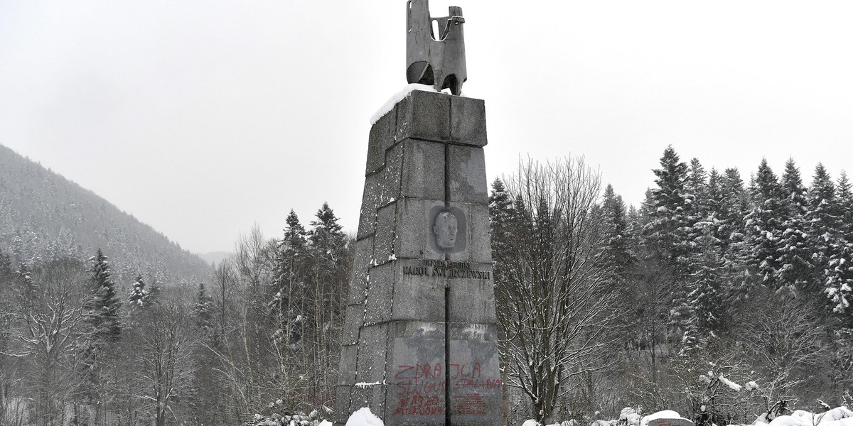 Pomnik generała Karola Świerczewskiego w Jabłonkach przechodzi do historii