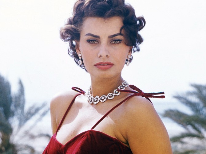 Sofija Loren pre 70 godina promovisala trend "šiške ispod miške"