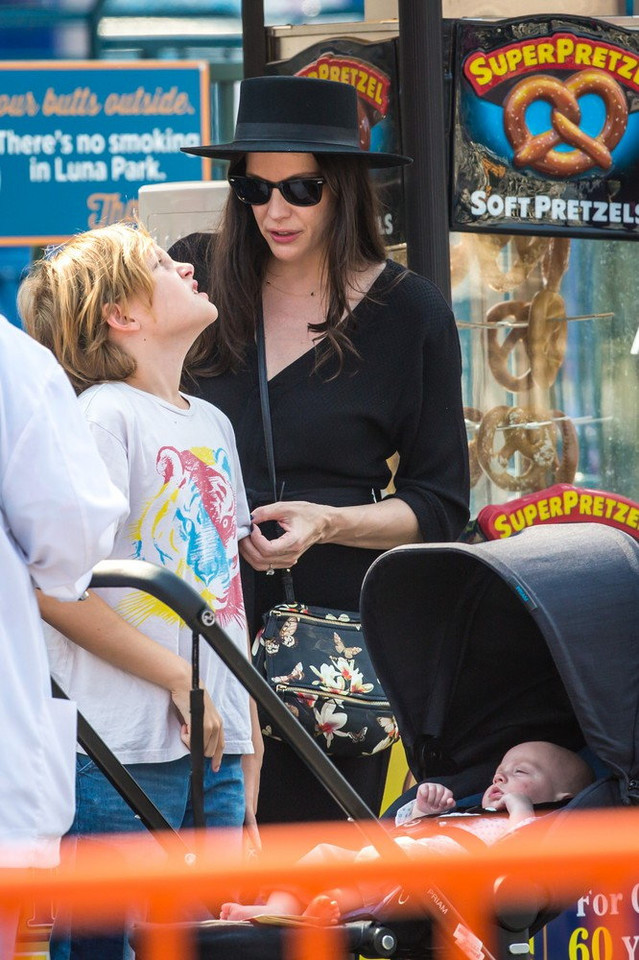 Liv Tyler z synem Milo