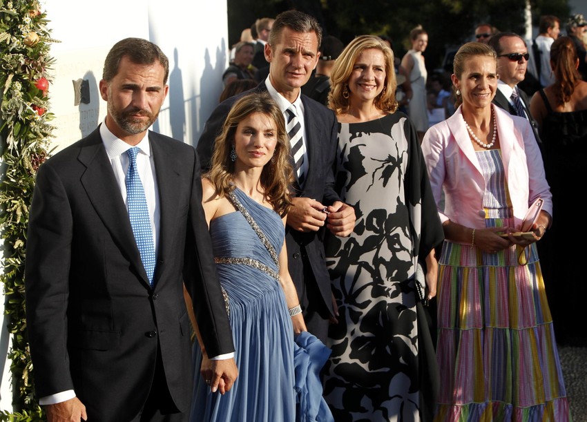 Kraljevska porodica: Injaki Urdangarin (u sredini) sa suprugom, njenom sestrom i princom Filipeom