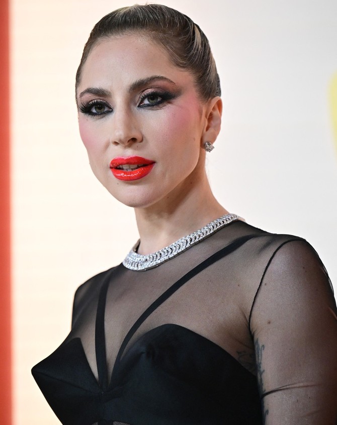 Ledi Gaga na Oskaru 2023. godine