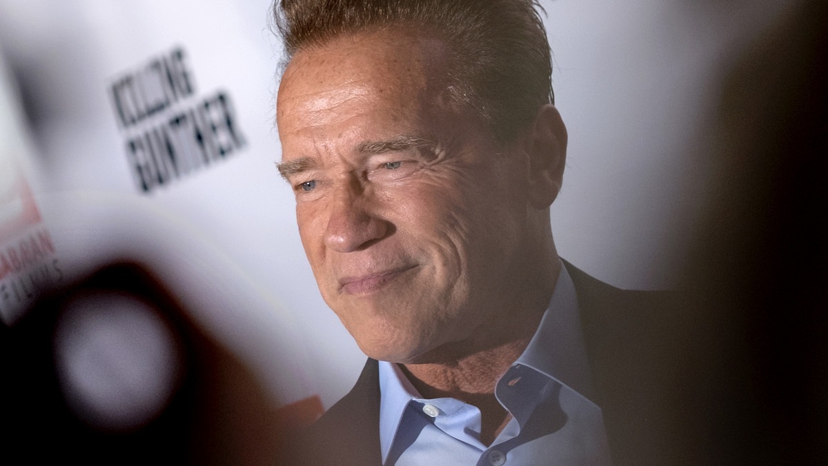 Arnold Schwarzenegger nie został wpuszczony do luksusowego sklepu Gucci w Budapeszcie. Aktor kręci na Węgrzech szóstą część "Terminatora". Wygląda jednak na to, że nie wszyscy go rozpoznają. Albo przynajmniej nie uważają, że zasługuje na specjalne traktowanie.