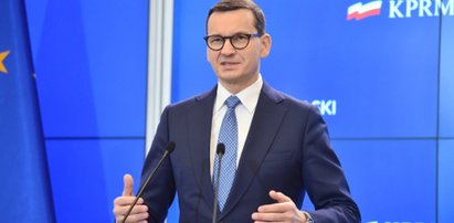 Kuriozalne oświadczenie premiera! Morawiecki zabrał głos i... jednym zdaniem wyjaśnił kwestię premii dla piłkarzy