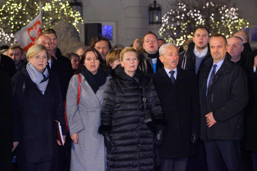 Uroczystości miesięcznicy smoleńskiej