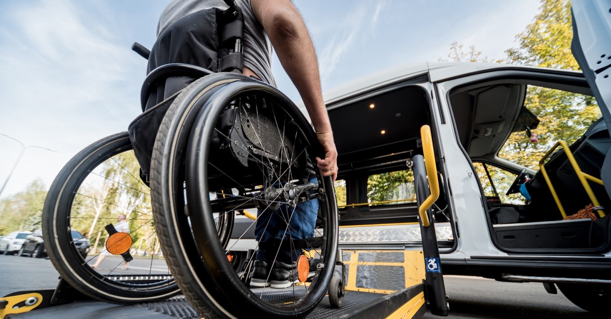 Wypożyczalnia sprzętu dla osób z niepełnosprawnościami wygaszona. Program PFRON zakończył działalność