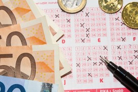 OVA 3 horoskopska znaka doživeće ENORMAN NOVČANI BUST U 2025! Astrolozi tvrde da ih čeka LOTO SEDMICA i još pregršt novčanih iznenađenja