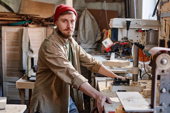 Željko je svojoj porodici želeo da pruži više, i u ČETRDESETOJ godini se usudio da napravi NEVEROVATAN ŽIVOTNI PREOKRET